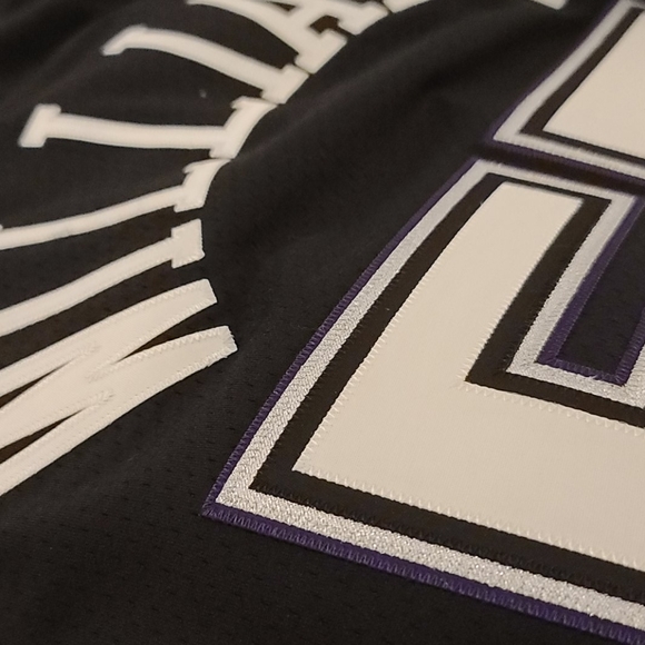 Jason Williams Mitchell & Ness Authentic Jersey - Picture 6 of 11